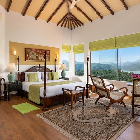 The Albatross, Kandy Digana Luaran gambar