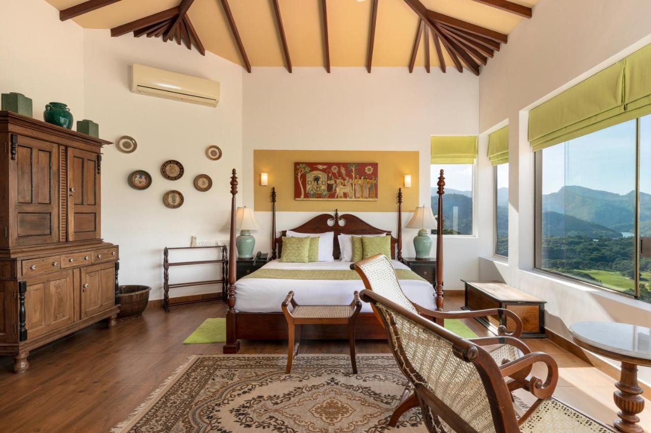 The Albatross, Kandy Digana Luaran gambar